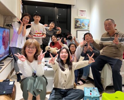 與神同工，輕省無比